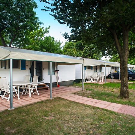 Villa Al Mare Camping - 4 Stelle 卡瓦利诺 外观 照片