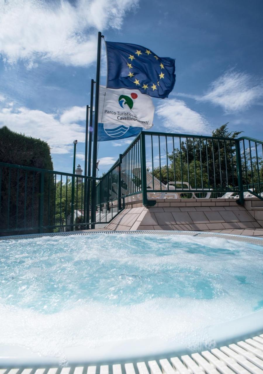 Villa Al Mare Camping - 4 Stelle 卡瓦利诺 外观 照片