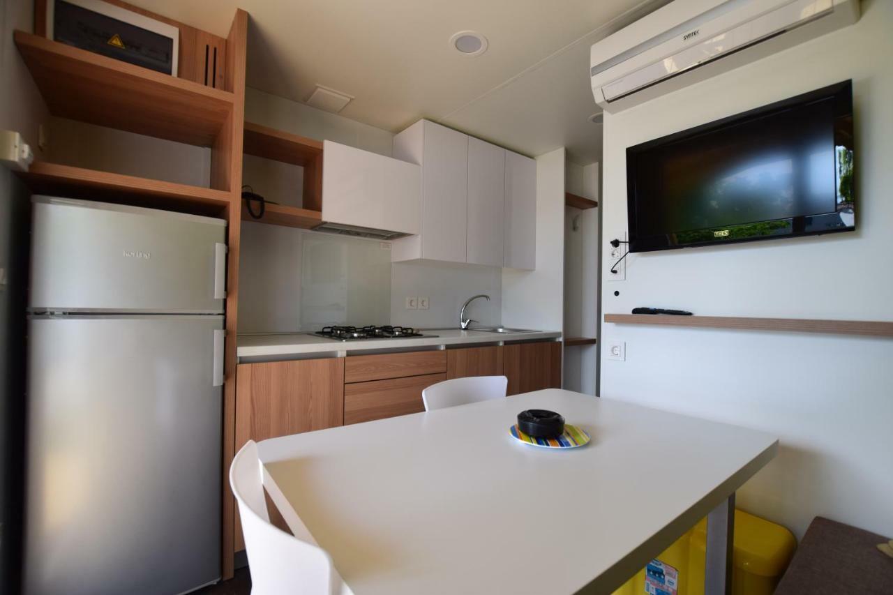 Villa Al Mare Camping - 4 Stelle 卡瓦利诺 外观 照片