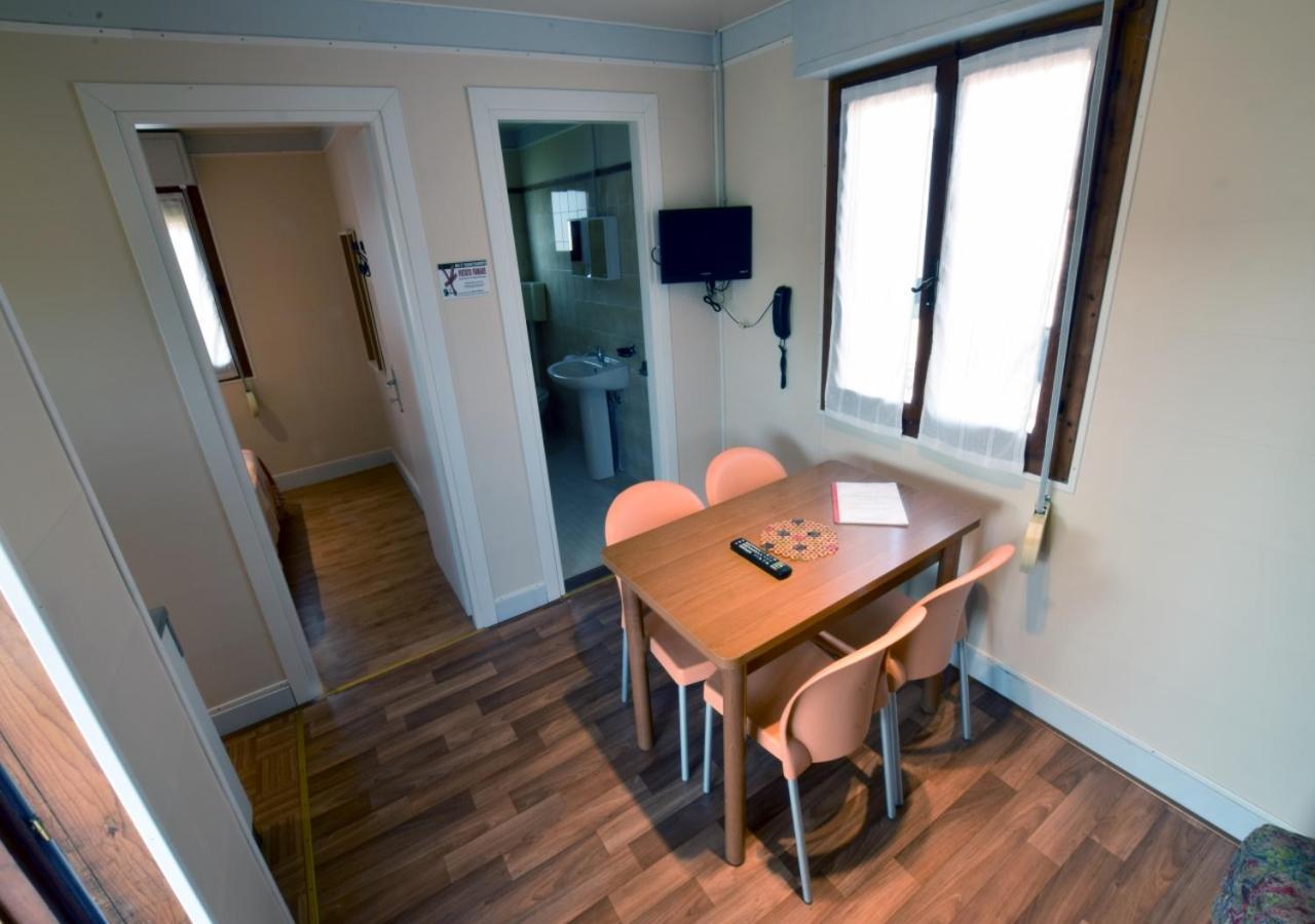 Villa Al Mare Camping - 4 Stelle 卡瓦利诺 外观 照片