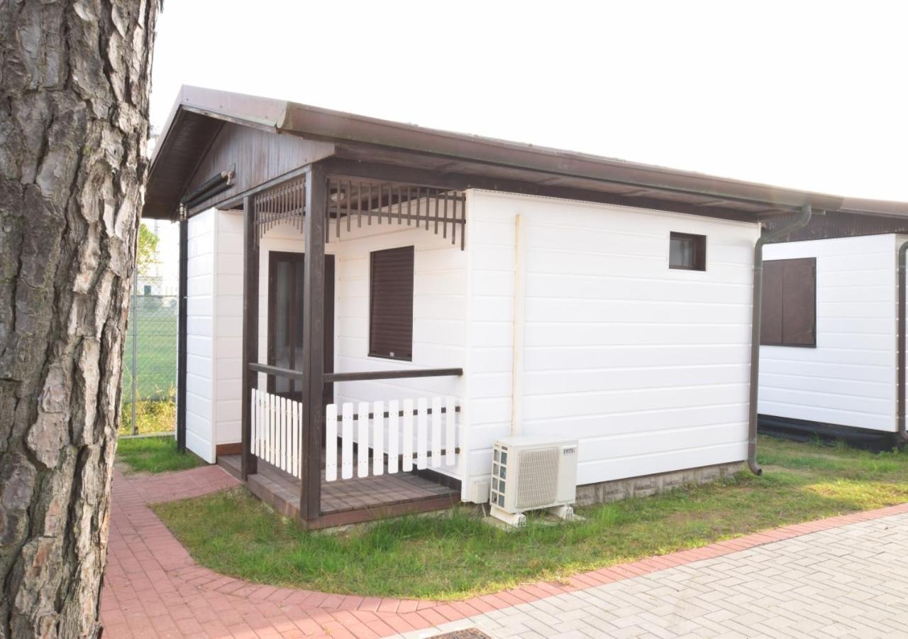 Villa Al Mare Camping - 4 Stelle 卡瓦利诺 外观 照片