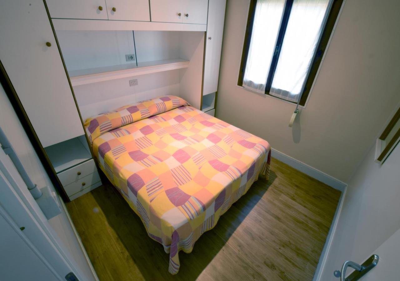 Villa Al Mare Camping - 4 Stelle 卡瓦利诺 外观 照片
